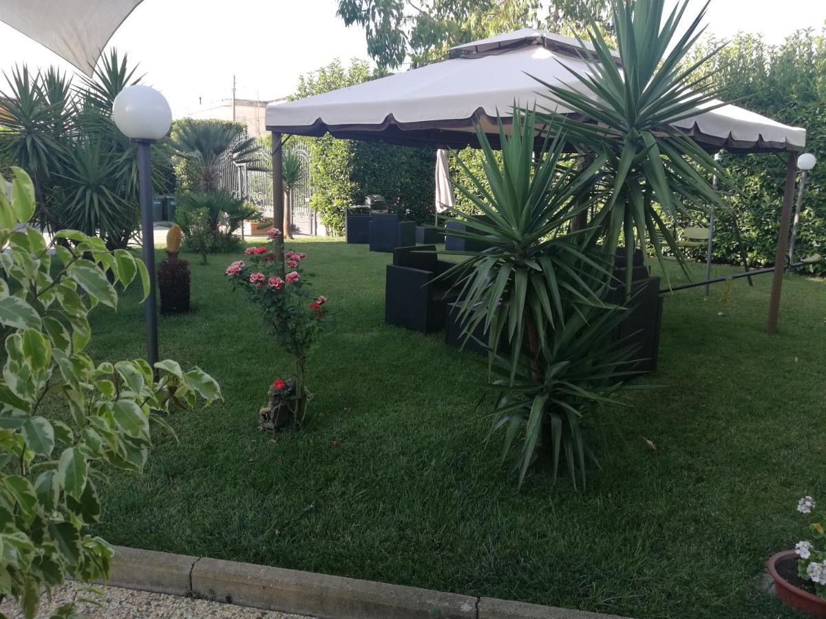 Depandance Con Piscina In Uso In Esclusivo In B&B SantʼAntonio Abate Exteriör bild