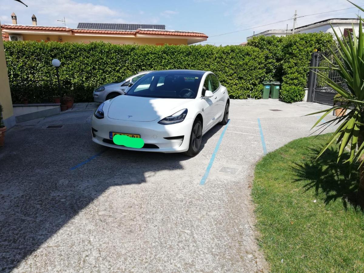 Depandance Con Piscina In Uso In Esclusivo In B&B SantʼAntonio Abate Exteriör bild